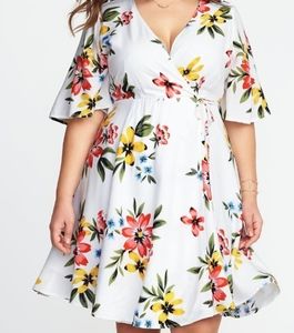 NWT old navy size 3 Hawaiian faux wrap dress..